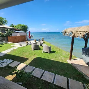 Bord De Fare Tahitea Taputapuapea